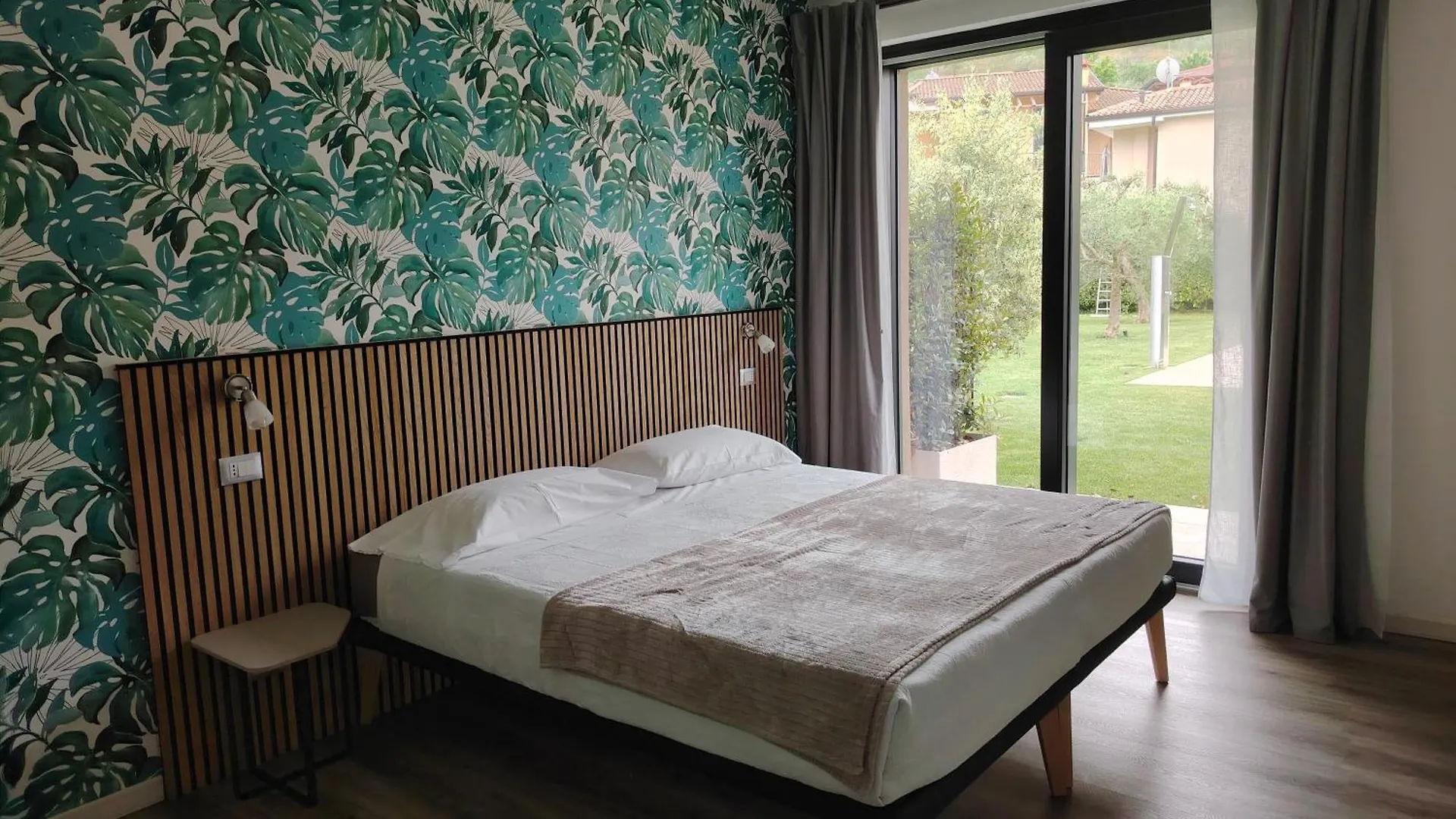 B&B El Rocol Γκάρντα Bed and Breakfast